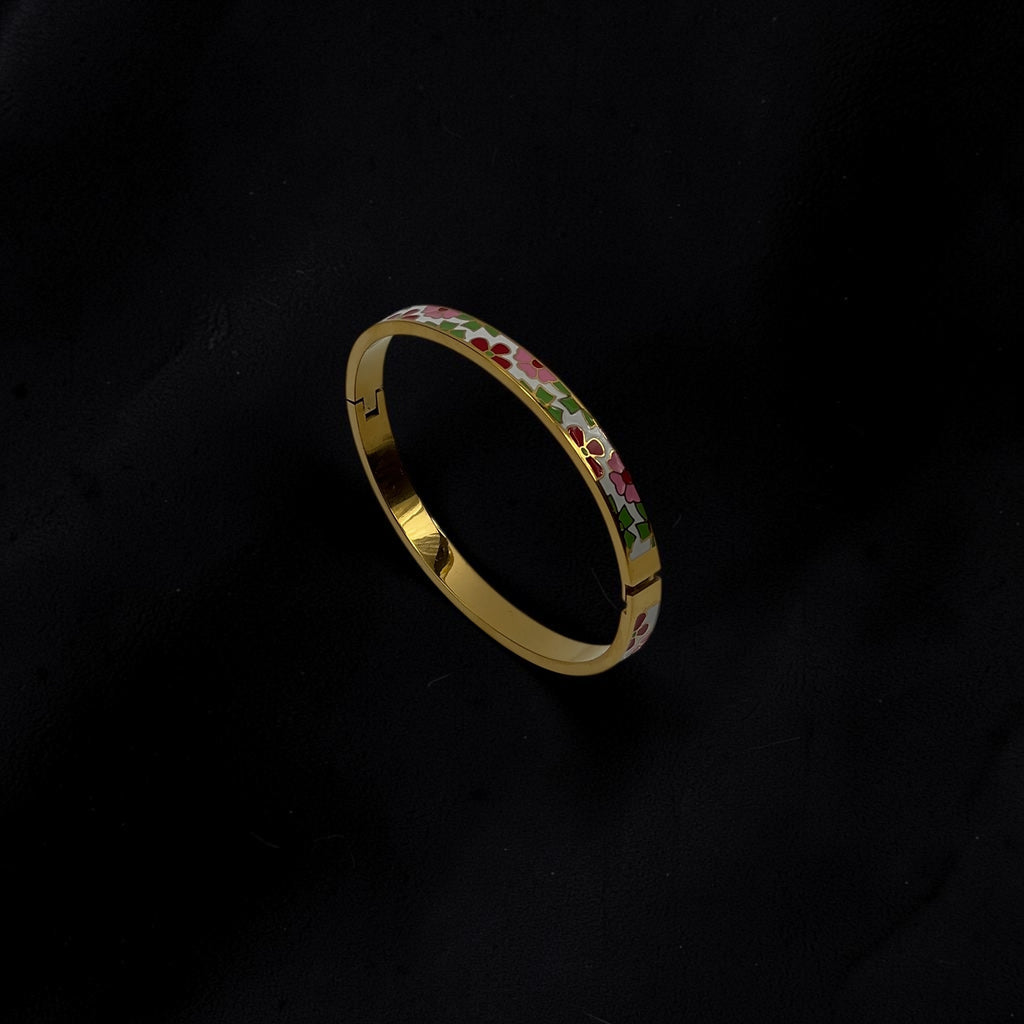 Bransoletka bangle — kwiaty różowo-zielone